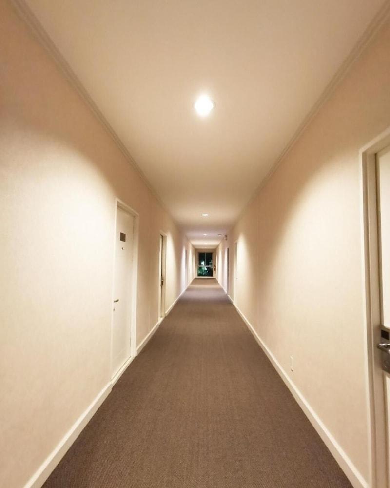 Morino Hotel Si Racha Exteriér fotografie